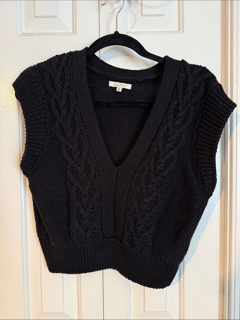 Z Supply Black Cable-Knit V-Neck Cropped Sweater Vest